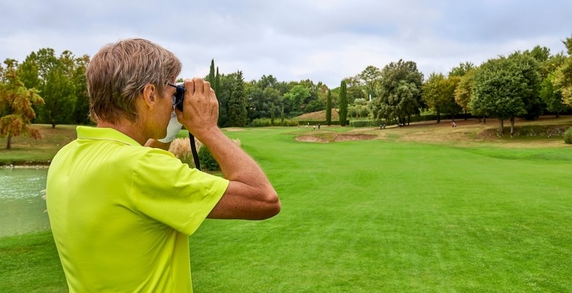 ゴルフ用レーザー距離計