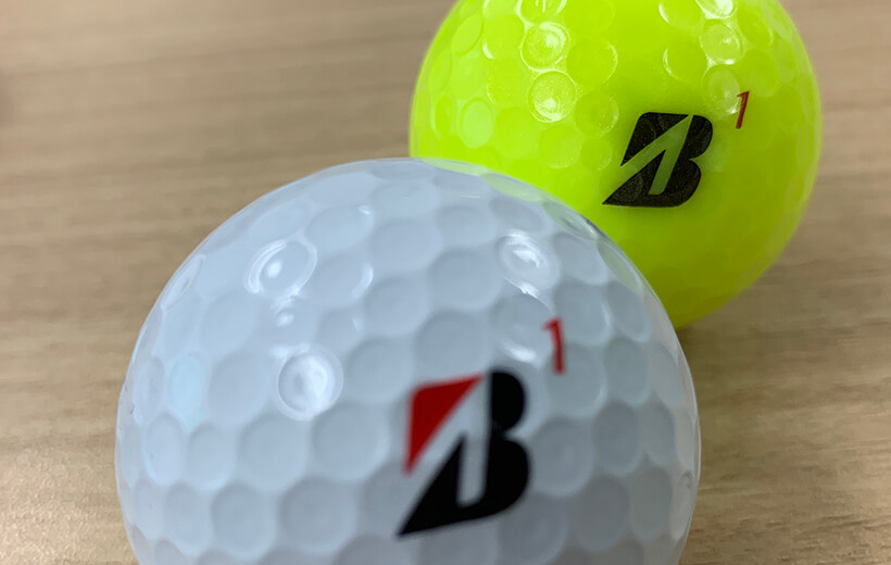ブリヂストンのTOUR Bボールの写真