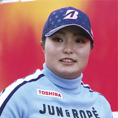 高橋彩華