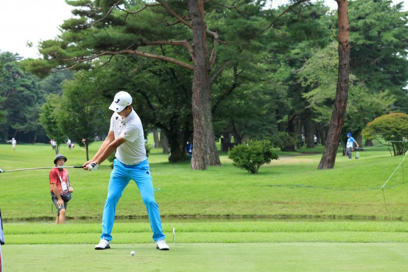 星野陸也のフェアウェイウッド正面連続写真【2020東京五輪・R2】（2021年）
