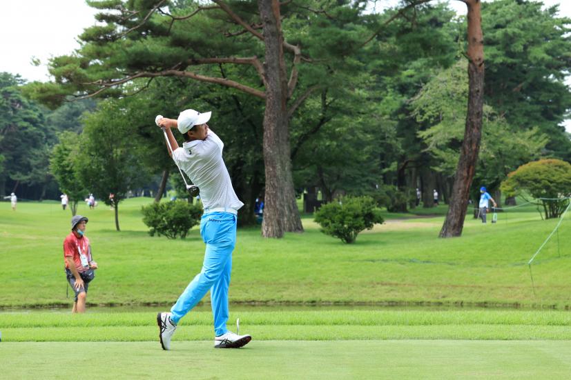 星野陸也のフェアウェイウッド正面連続写真【2020東京五輪・R2】（2021年）