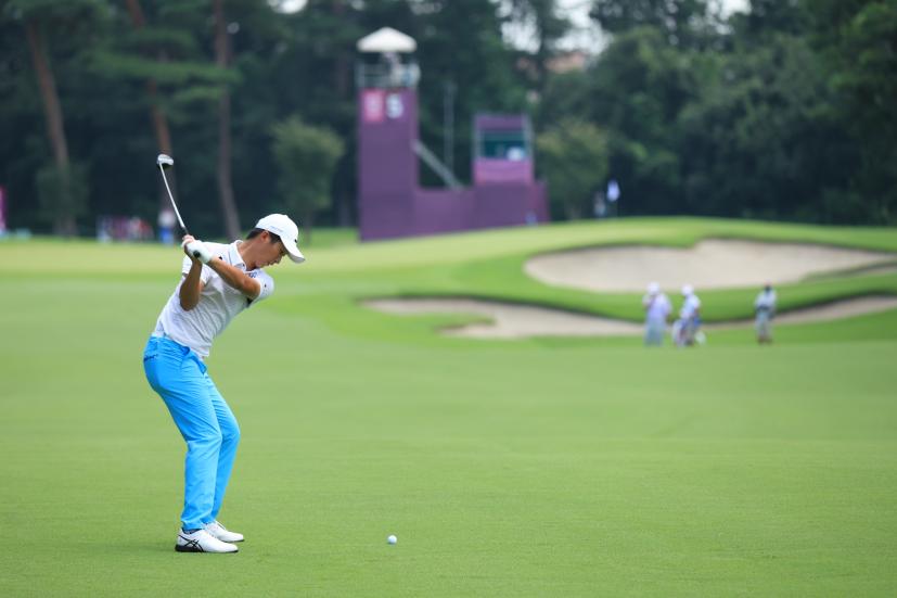 星野陸也のフェアウェイウッド後方連続写真【2020東京五輪・R2】（2021年）