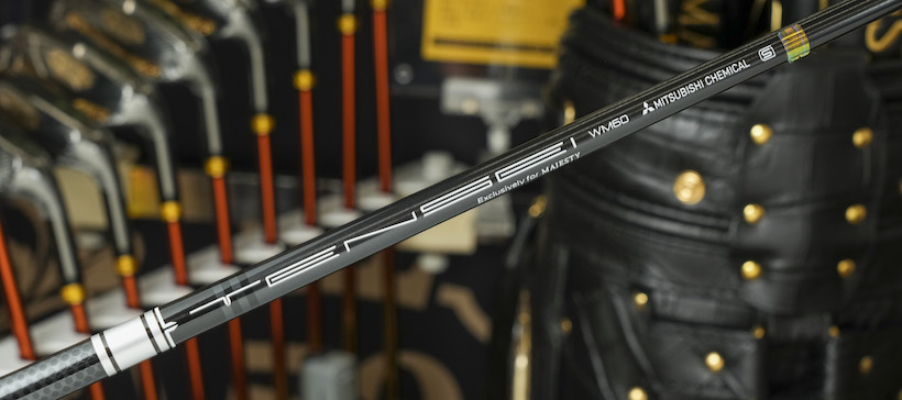 やさしいアイアンとの流れを考え60g台の『TENSEI』を採用。