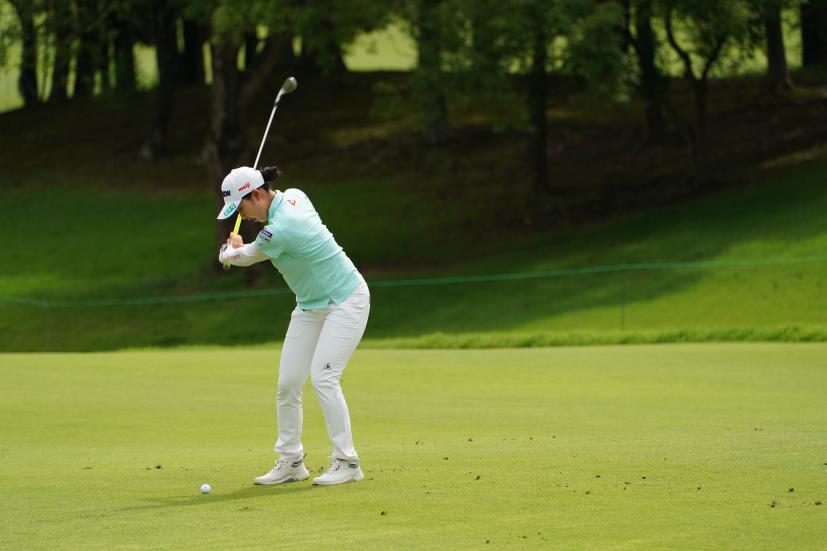 小祝さくらのウェッジショット連続写真【2021年アース・モンダミンカップ・R4】