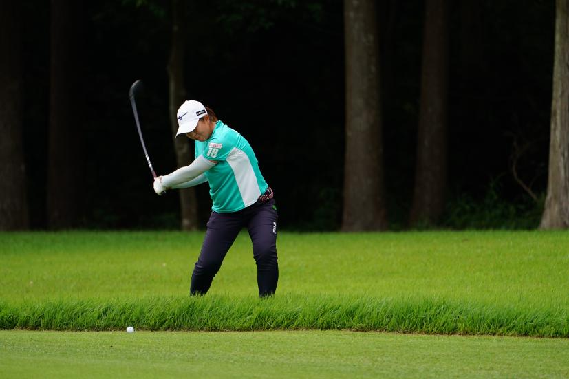 西郷真央のフェアウェイウッド連続写真【2021年アース・モンダミンカップ・R4】