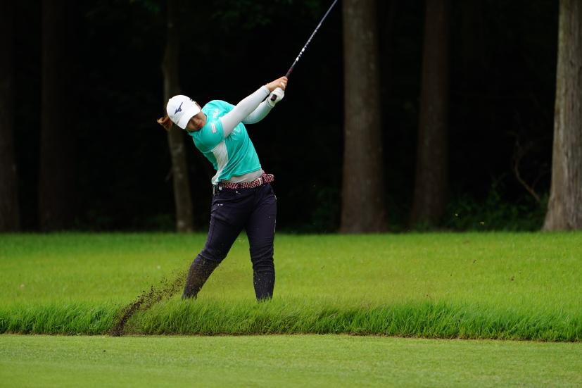 西郷真央のフェアウェイウッド連続写真【2021年アース・モンダミンカップ・R4】