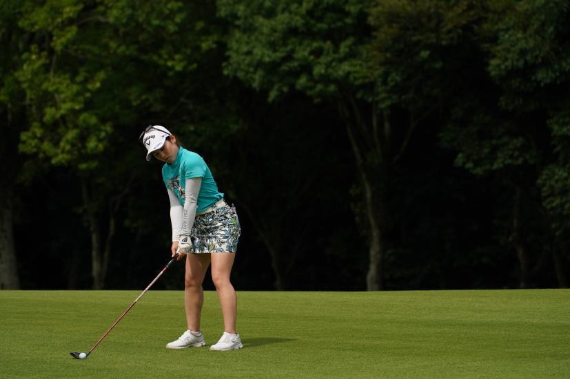 西村優菜のフェアウェイウッド連続写真【2021年アース・モンダミンカップ・R4】（2021年）