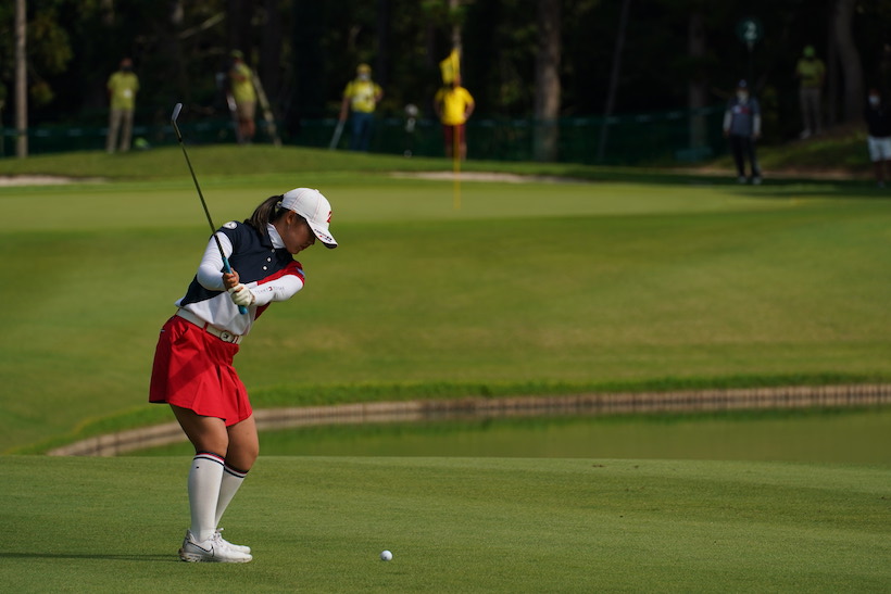 吉田優利のアプローチ　バックスイング③