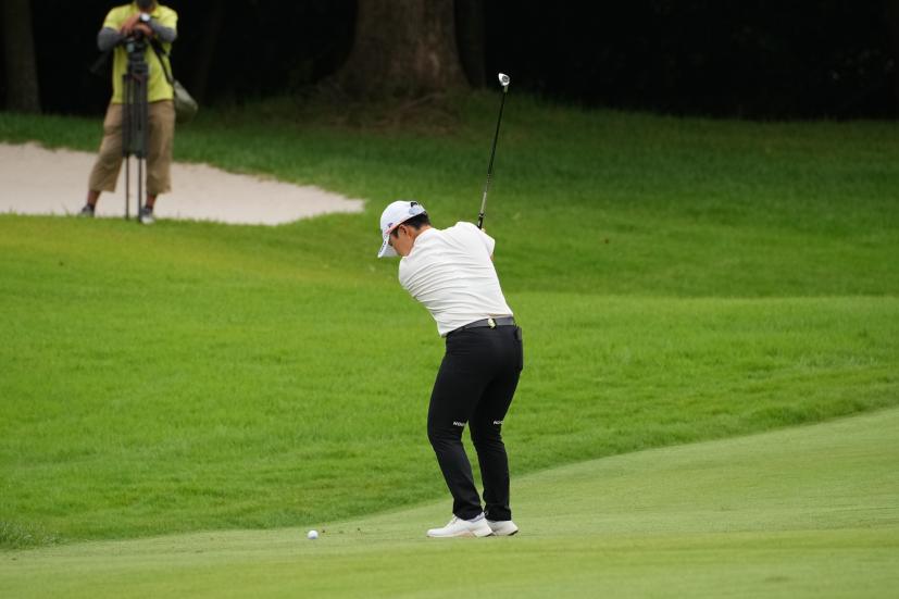 申ジエのアイアン（斜め前方）連続写真【2021年アース・モンダミンカップ・R3】