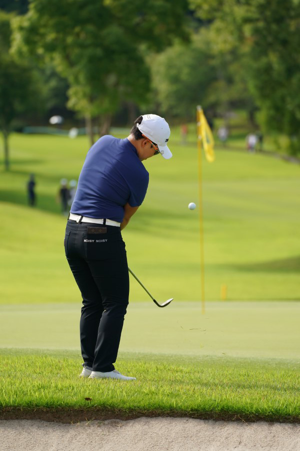 申ジエのアプローチ連続写真【2021年アース・モンダミンカップ・R4】