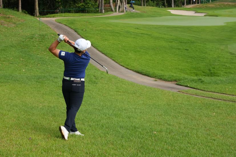 申ジエのアイアンスイング（ラフ）連続写真【2021年アース・モンダミンカップ・R4】