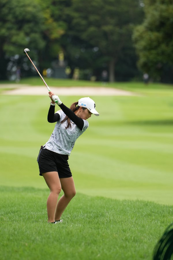 菊地絵理香のユーティリティスイング連続写真【2021年アース・モンダミンカップ・R4】