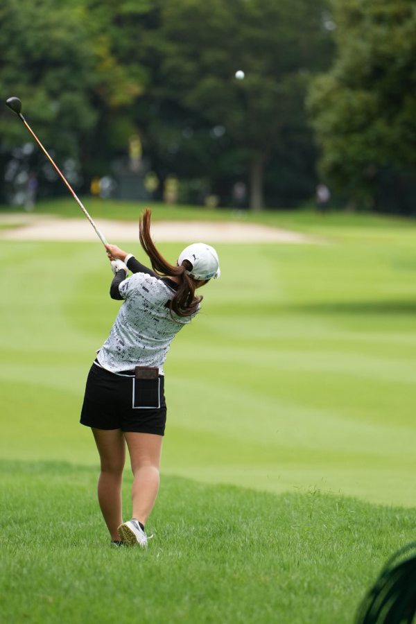 菊地絵理香のユーティリティスイング連続写真【2021年アース・モンダミンカップ・R4】