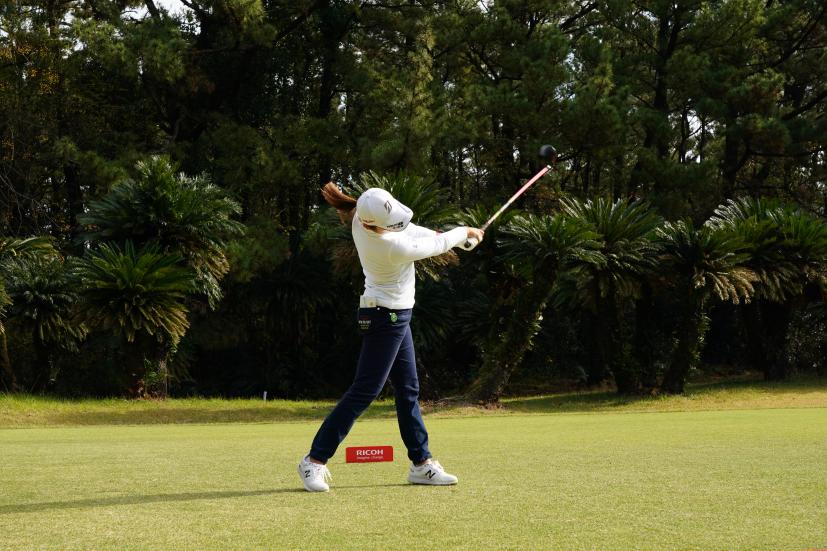 稲見萌寧のドライバースイング連続写真【2021年JLPGAツアーチャンピオンシップリコーカップ】
