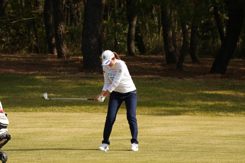 稲見萌寧のアイアンスイング連続写真【2021年JLPGAツアーチャンピオンシップリコーカップ】