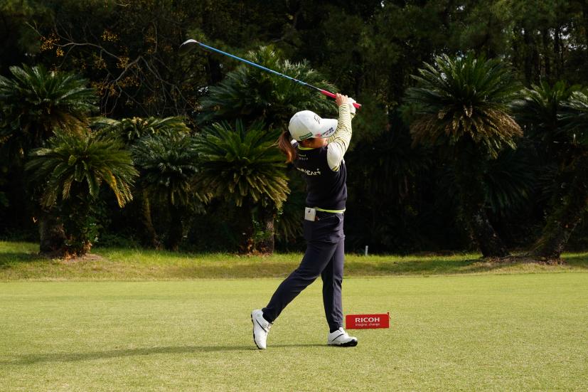 古江彩佳のドライバースイング連続写真【2021年JLPGAツアーチャンピオンシップリコーカップ】
