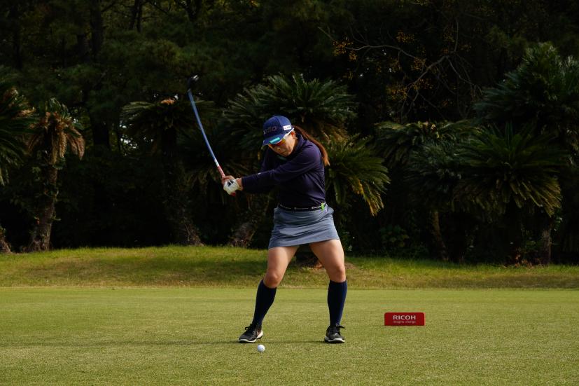勝みなみのフェアウェイウッドスイング連続写真【2021年JLPGAツアーチャンピオンシップリコーカップ】