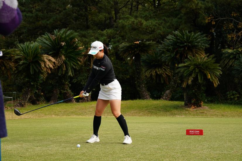 小祝さくらのドライバースイング連続写真【2021年JLPGAツアーチャンピオンシップリコーカップ】