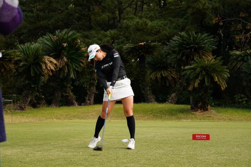 小祝さくらのドライバースイング連続写真【2021年JLPGAツアーチャンピオンシップリコーカップ】
