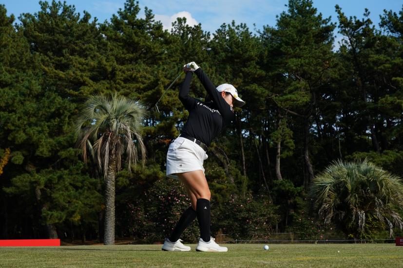 小祝さくらのアイアンスイング連続写真【2021年JLPGAツアーチャンピオンシップリコーカップ】