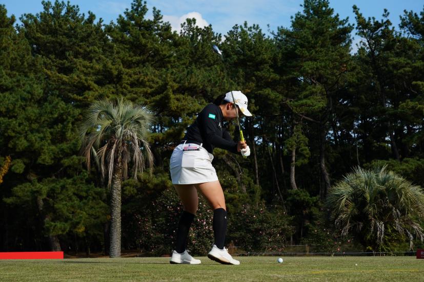 小祝さくらのアイアンスイング連続写真【2021年JLPGAツアーチャンピオンシップリコーカップ】