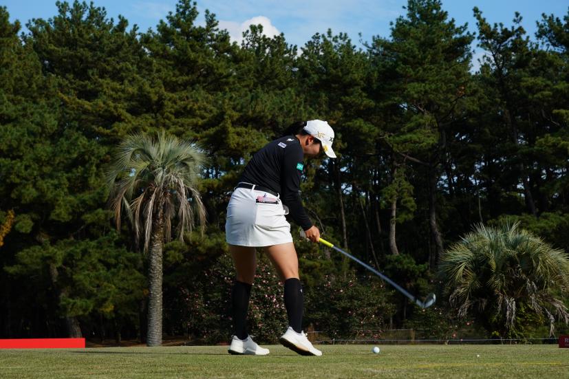 小祝さくらのアイアンスイング連続写真【2021年JLPGAツアーチャンピオンシップリコーカップ】