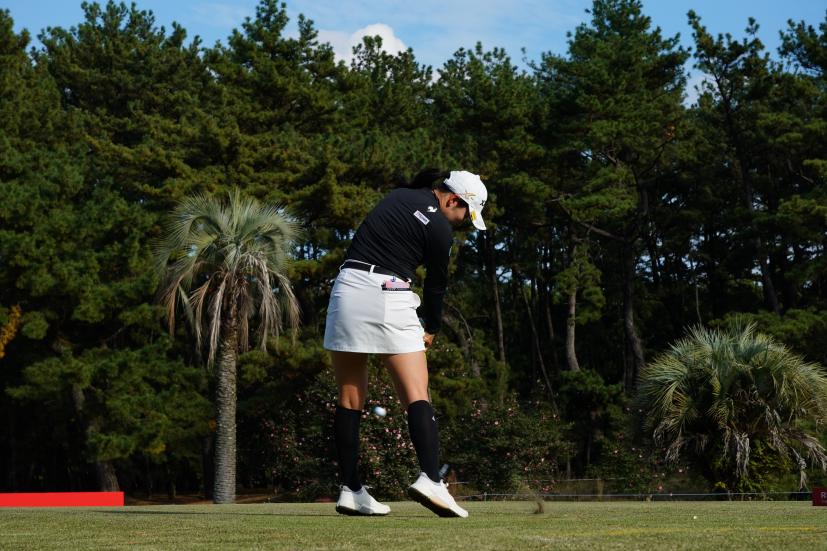 小祝さくらのアイアンスイング連続写真【2021年JLPGAツアーチャンピオンシップリコーカップ】