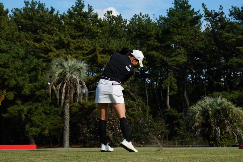 小祝さくらのアイアンスイング連続写真【2021年JLPGAツアーチャンピオンシップリコーカップ】