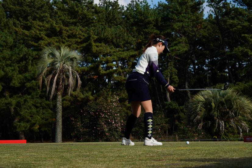 西村優菜のユーティリティスイング連続写真【2021年JLPGAツアーチャンピオンシップリコーカップ】