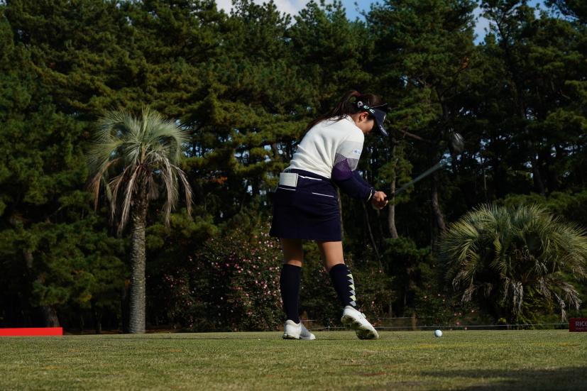 西村優菜のユーティリティスイング連続写真【2021年JLPGAツアーチャンピオンシップリコーカップ】