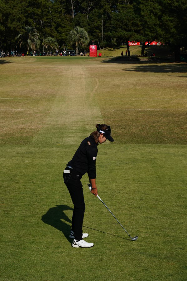 原英莉花のアイアンスイング連続写真【2021年JLPGAツアーチャンピオンシップリコーカップ】