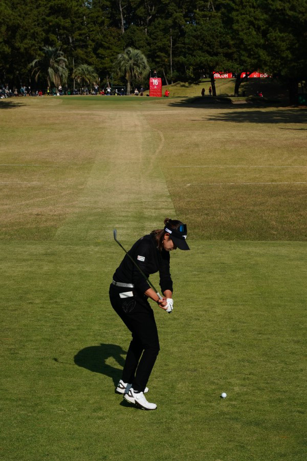 原英莉花のアイアンスイング連続写真【2021年JLPGAツアーチャンピオンシップリコーカップ】