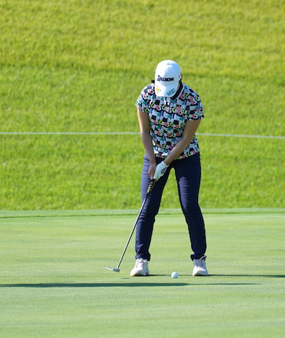 小祝さくら　パッティング｜バックスイング①