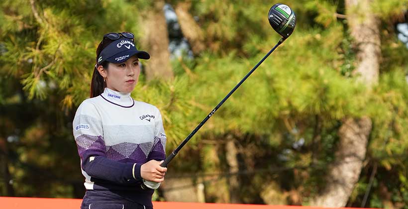 西村優菜のドライバースイング(斜め前方)連続写真【2021年JLPGAツアーチャンピオンシップリコーカップ】