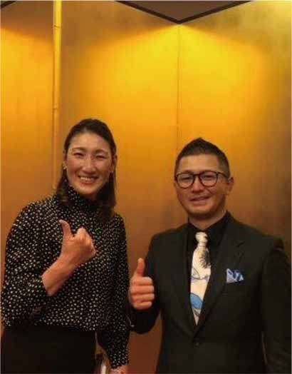 昨年暮れの片岡大育プロの慰労会で。今年はキャディをやりたい!