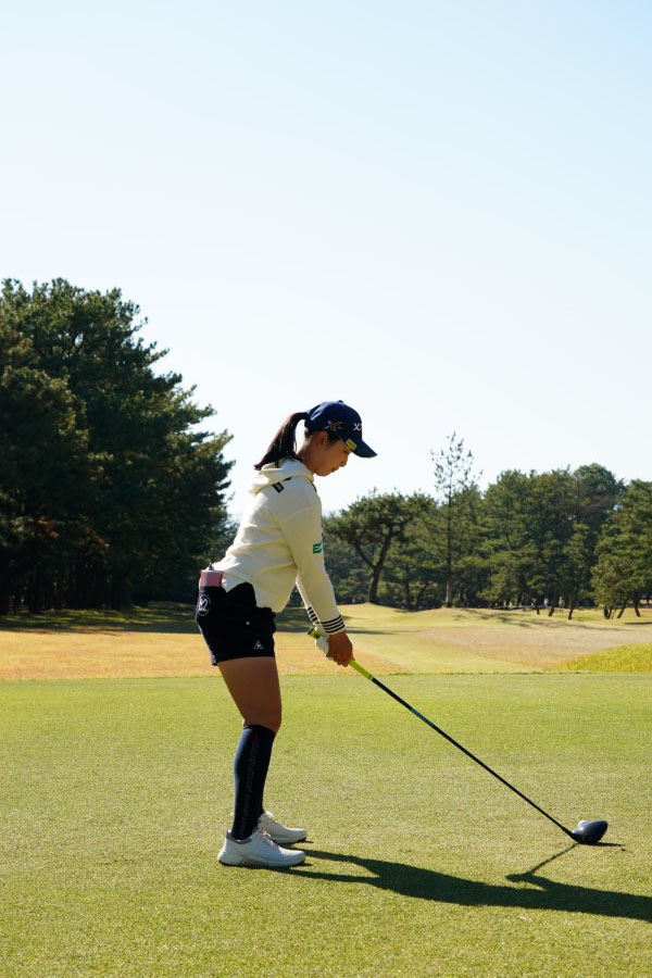 小祝さくらのドライバースイング（後方）連続写真【2021年JLPGAツアーチャンピオンシップリコーカップ】