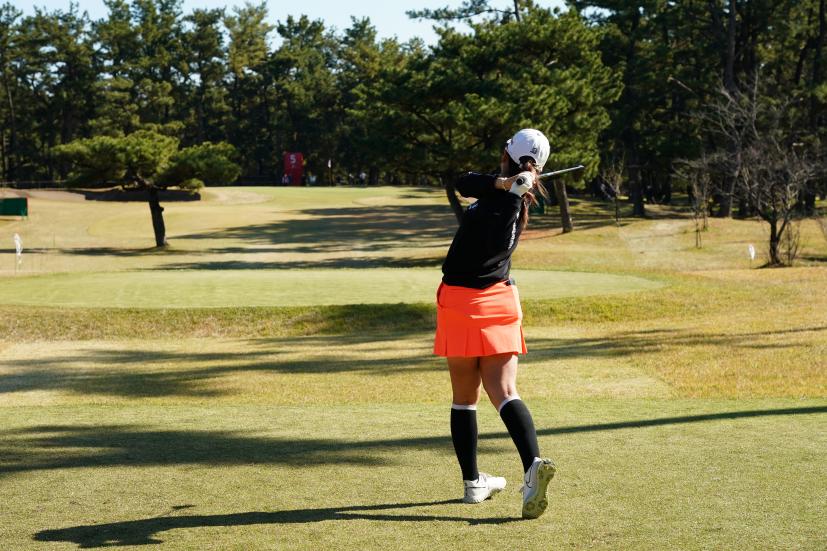 三ヶ島かなのフェアウェイウッドスイング（ティーショット）連続写真【2021年JLPGAツアーチャンピオンシップリコーカップ】