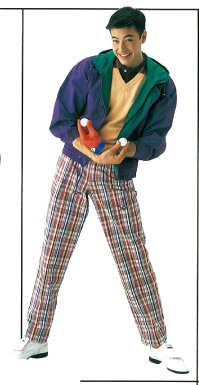 ときにはスポーティ・ブルゾンでプレー