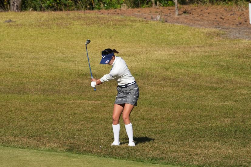 原英莉花のウェッジスイング（ラフ）連続写真【2021年JLPGAツアーチャンピオンシップリコーカップ】