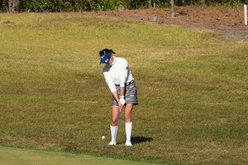 原英莉花のウェッジスイング（ラフ）連続写真【2021年JLPGAツアーチャンピオンシップリコーカップ】