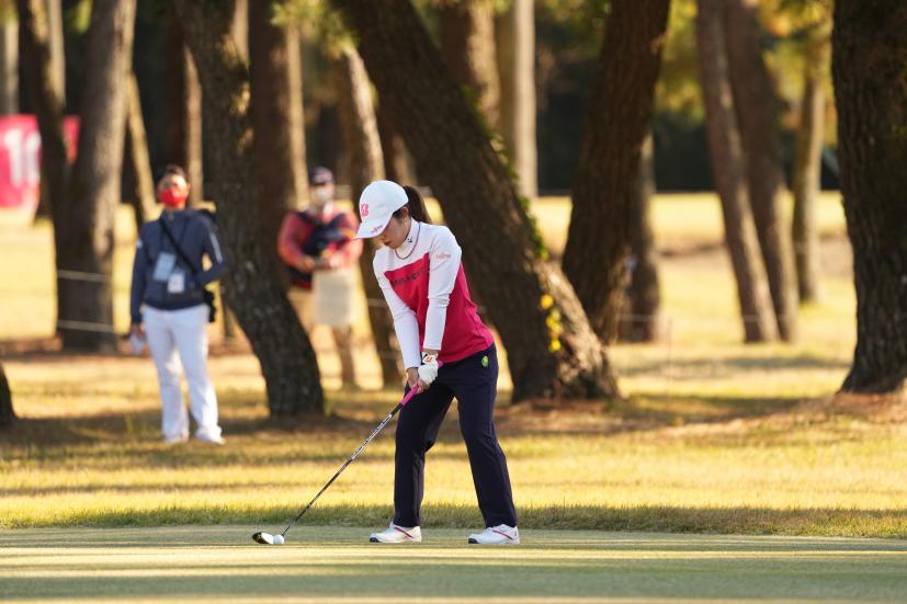 古江彩佳のフェアウェイウッドスイング（斜め前方）連続写真【2021年JLPGAツアーチャンピオンシップリコーカップ】