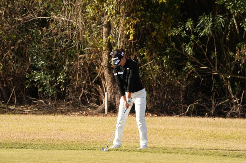 植竹希望のアイアンスイング（前方）連続写真【2021年JLPGAツアーチャンピオンシップリコーカップ】