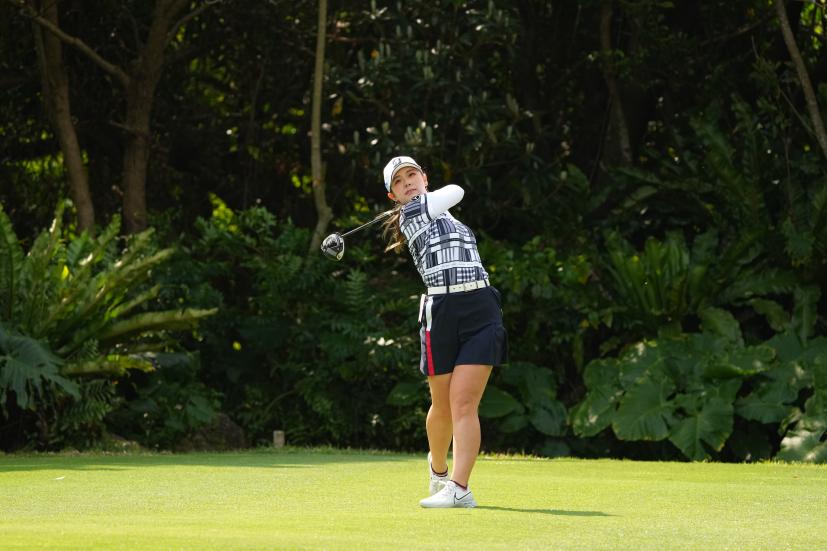 吉田優利のドライバースイング（斜め前方）連続写真【2022年ダイキンオーキッドレディスゴルフトーナメント】