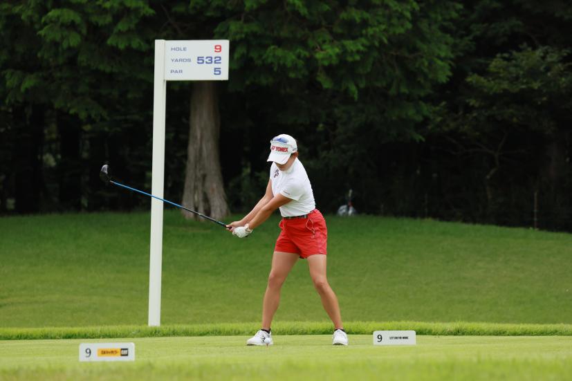 岩井千怜のドライバースイング（正面）連続写真【CATレディス2022】