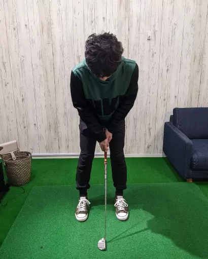 背中に力が入った構え