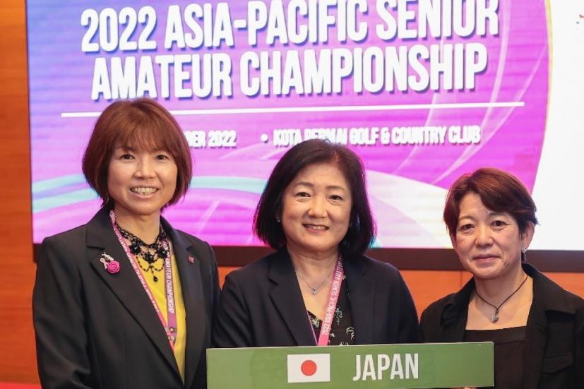 笑顔の3選手