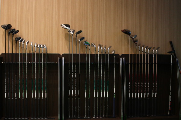 Lounge Range 麻布十番でレンタル可能なゴルフクラブ