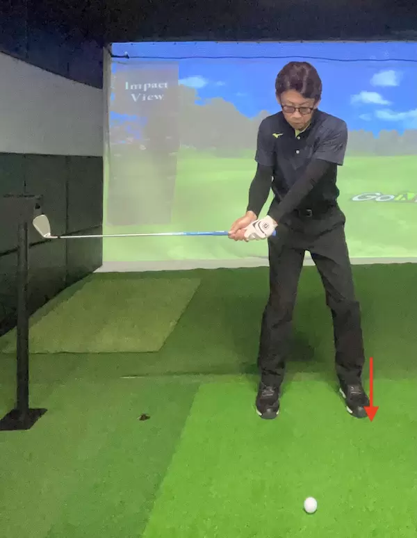 ゴルフ,アイアン,ダウンスイング