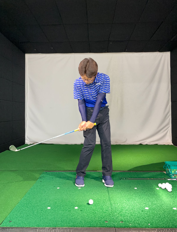 7番アイアン,打ち方,右手首の角度