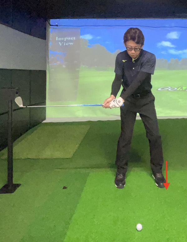 ゴルフ,アイアン,ダウンスイング